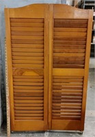Wood cafe/saloon shutter doors