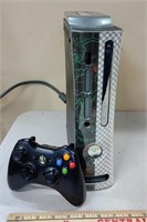 XBox 360 with Fallout 3 and one controller
