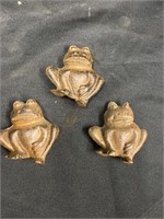 72 Cast iron frogs.  Great opportunity for dealers