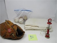 Sack/Baseball Gloves W/ Balls
