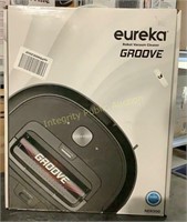 Eureka Robot Vacuum Cleaner NER300 $200 Retail*