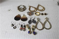 [gold]lot of 9 earring and 2 rings