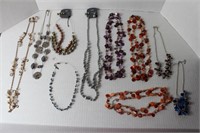misc lot of 10 beaded womens necklaces