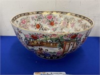 20TH CENTURY ROSE FAMILLE CHINESE PORCELAIN BOWL