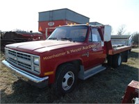 1988 CHEVY C30 TRUCK FLATBED 50136 MILES 1 OWNER