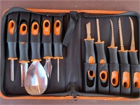 63 - CHEF'S KNIFE SET IN CASE (174)