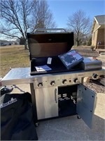 L271- CHAR-BROIL GAS GRILL AND ACCESSORIES