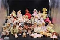 Storybook dolls & outfits