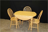 Drop-leaf table and 3 chairs