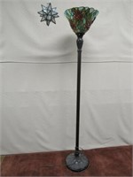 FLOOR LAMP W/ STAINED GLASS SHADE & MORAVIAN STAR: