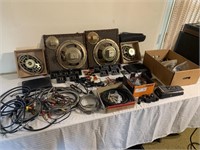 Speakers, connectors, speaker cable