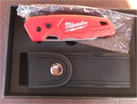 63 - MILWAUKEE FASTBACK KNIFE (82)