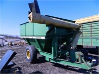 JD 1210A grain cart, some patches on auger