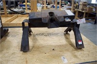 2006 REESE 5TH WHEEL HITCH