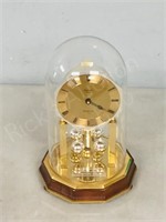 Kundo glass dome clock - quartz - working