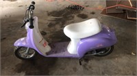 Purple child’s scooter no charger no battery