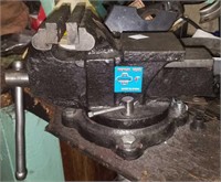 4" Cummins bench vice