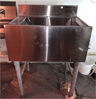 Stainless steel commercial ice bin