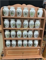 Gloria Vanderbilt spice rack with 24 spice jars