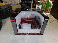 IH 450 LP Tractor