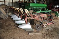 INTERNATIONAL 720 5 FURROW PLOW