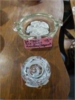 2 PCS OF ST. CLAIR ART GLASS PAPERWEIGHT