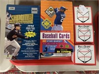 4 Boxes Topps Upper Deck 1998 and 3 Baseballs