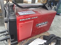 Lincoln Electric TIG 200 Welder with Leads