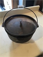 Footed Dutch Oven cast iron