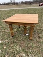 oak 5 leg tables with 3 extra leaves