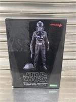 Star Wars Artfx+ The Fighter Pilot Backstabber &