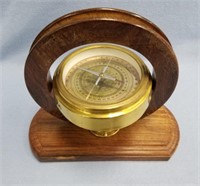 desk top nautical style compass, approx.. 8" new