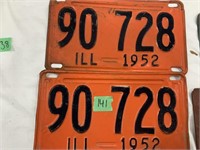 1952 Illinois Trailer Plates (Orange)