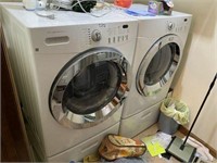 Frigidaire Washer and Dryer Set