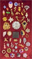 Grouping of Costume Jewelry Brooches/Pins