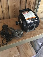 12 v electric winch with control. No power cord