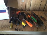 Lots screwdrivers
