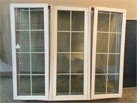 LARGE DINING LIVING ROOM BAY WINDOW W/CRANK OUTS