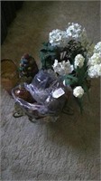 2 fake plants/fruit tree/vase/metal container