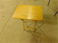 Wooden Fold-up Tray Table