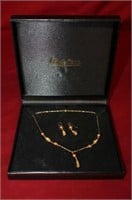 14K YG  Necklace & Earring Set