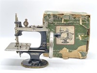 Miniature Small Singer Sewing Machine and Box 7”