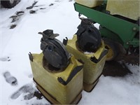 JOHN DEERE 7200 PLANTER SEED BOXES WITH METERS