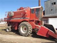 IH 1440 COMBINE