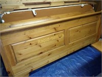 Sleigh Bed - King
