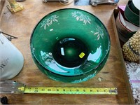 Green Cut-to-Clear Bowl
