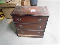 Small Antique 3 Drawer Dresser