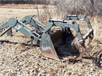 1998 Q415 loader, with 6' bucket, grapple