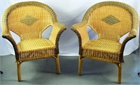 PAIR (2) VINTAGE PATTERN WICKER LOUNGE ARM CHAIRS