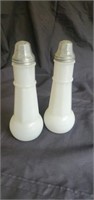 Vintage milkglass salt & pepper